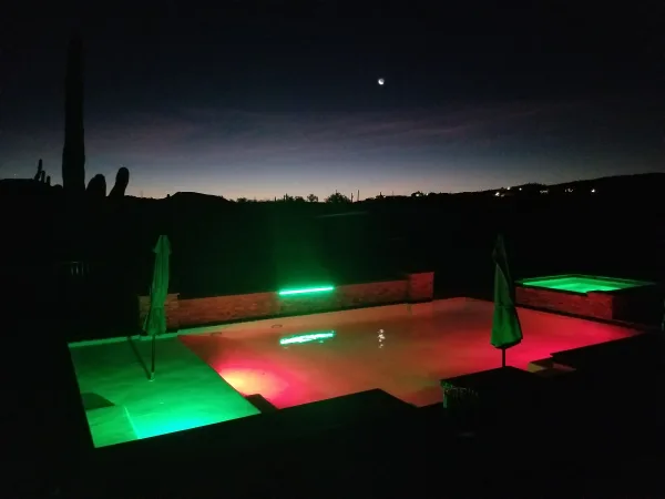 Pool with spa and travertine deck — DCM Pools Arizona